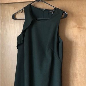 Banana Republic Green Mermaid Shape Dress w/Ruffle